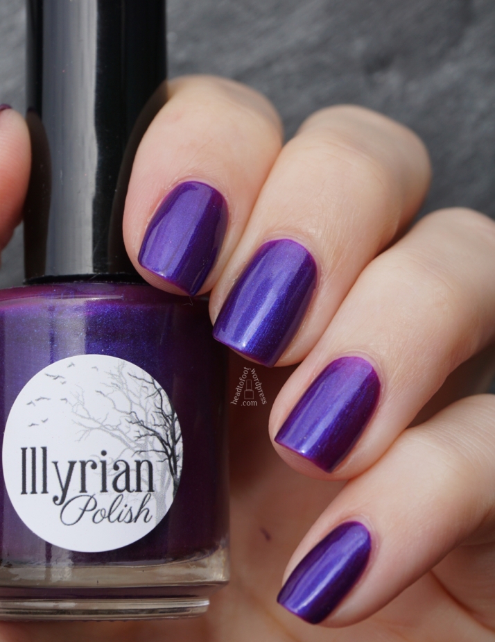 Illyrian Polish - Bioluminescent // headtofoot.wordpress.com